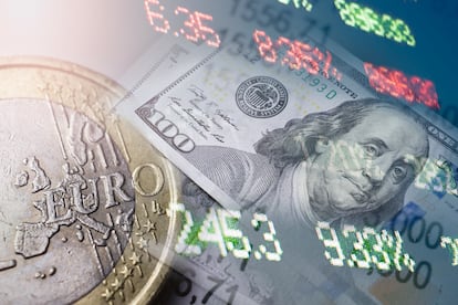 Las medidas comerciales de EE UU han provocado la depreciación del dólar frente al euro en lo que va de año.