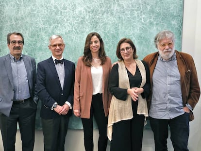 Ontiveros, Juan Viña (Fundación Cañada Blanch), Paula Sánchez, Monserrat Domínguez y Joaquín Estefanía.