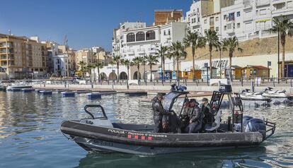 Una de les llanxes de la nova policia del mar.