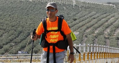 Jesús Manuel Gracia, durante una de las etapas de su marcha.