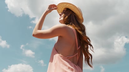 Sujetador espalda descubierta, sujetador sin espalda, sujetador espalda al aire, Body espalda descubierta, ¿Qué hacer para q no se vea el sujetador por la espalda?, body espalda al aire, sujetador invisible, sujetador espalda baja, Trucos para que no se vea el sujetador por la espalda