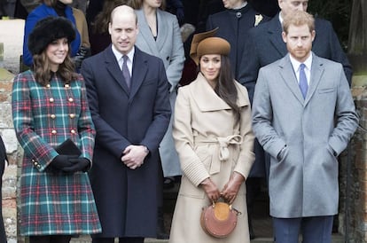 Kate Middleton, el pr&iacute;ncipe Guillermo, Meghan Markle y el pr&iacute;ncipe Enrique en la misa de Navidad en Sandringham. 
