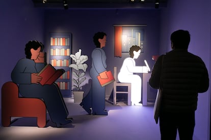'Habitació' es la instalación de Nadia Hafid en la exposición 'Constelación gráfica' del CCCB. Su propuesta era conectar la soledad de una sociedad atomizada con la soledad de la propia dibujante.