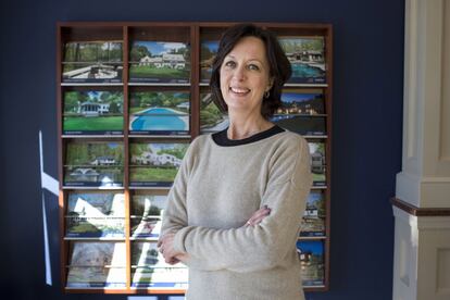 Anneke Leffel es agente inmobiliaria en la oficina Sotheby's de Chappaqua. El precio medio que manejan en la firma es de 925.000 dólares, pero ella ha vendido casas de más de 3 millones.