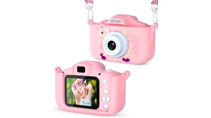 Esta cámara digital tiene un tamaño compacto y es ideal para iniciar a niños de 10 años en este pasatiempo.