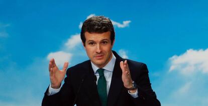 El presidente del PP, Pablo Casado, este martes tras la reuni&oacute;n del Comit&eacute; Ejecutivo de su partido. 