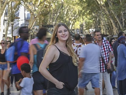 Ina Othmer, &#039;au pair&#039;, al principio de La Rambla. 