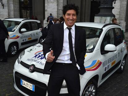 Zamorano, en el acto promocional de un Partido por la Paz en Roma.