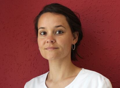 Berta Blasi, conservadora y restauradora de papel.
