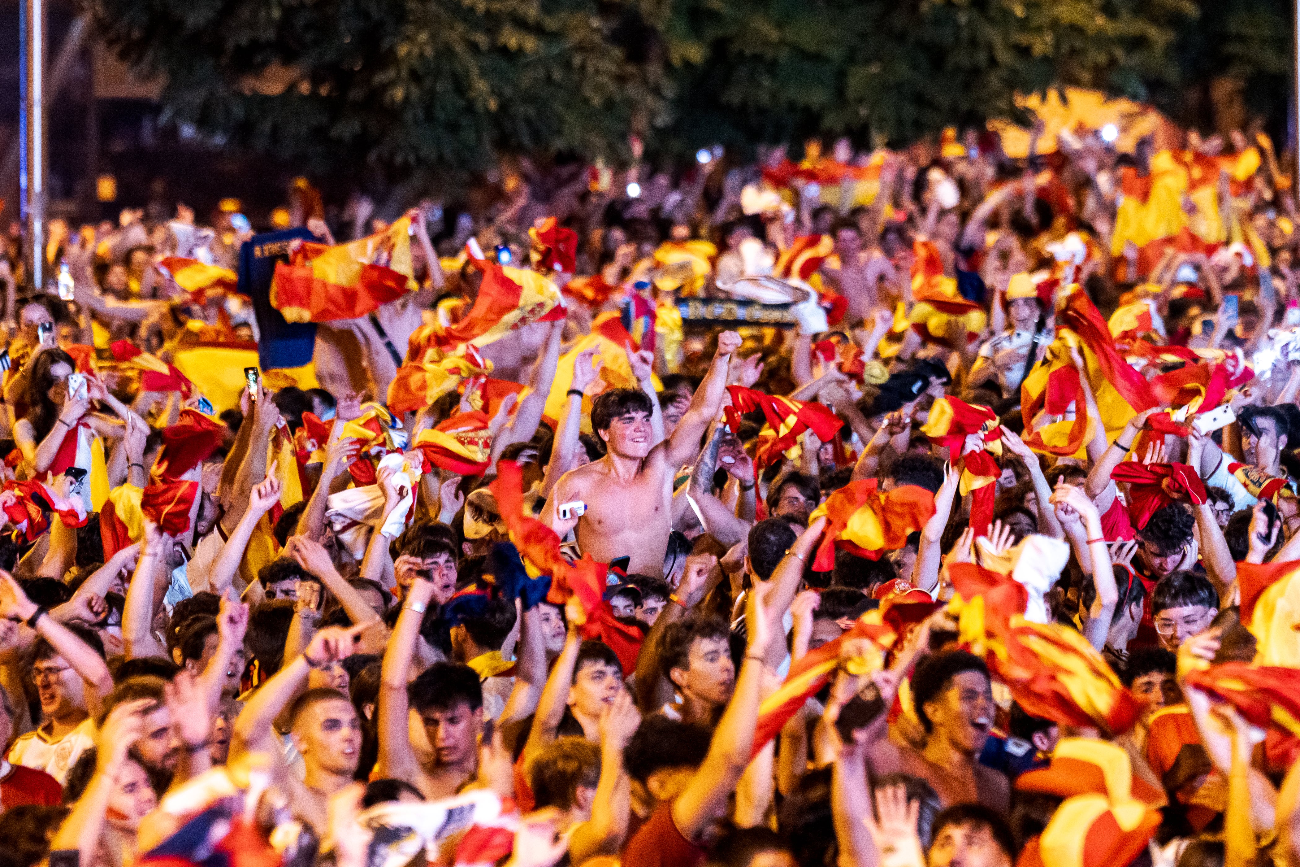 Las celebraciones de los campeones del mundo en directo | La selección española llega a Madrid este lunes para celebrar el triunfo con autoridades y aficionados