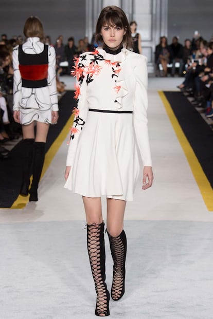 pasarela giambattista valli otoño invierno 2015 2016 paris fashion week