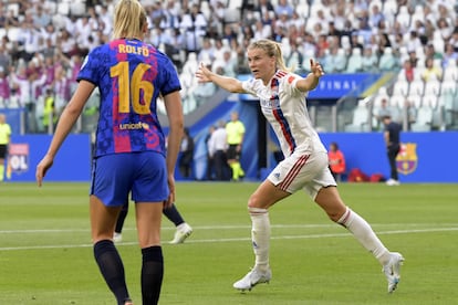 Ada Hegerberg celebra su gol contra el Barça en la final de la Champions de 2022, en el Juventus Stadium (Turín).