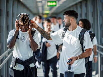 Viaje a Assen de la selección Española para la disputa del segundo partido de la fase de grupos ante la selección de Italia.