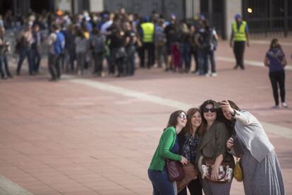 Fans d'Adele Laurie Blue Adkins, coneguda com a Adele, que acaba de fer 28 anys.