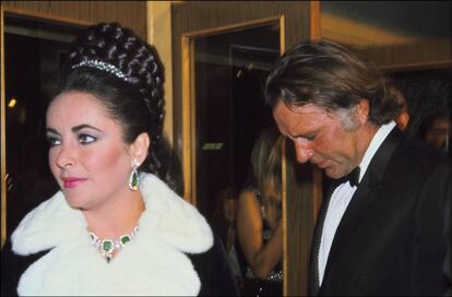 Los actores Elizabeth Taylor y Richard Burton, en 1960.