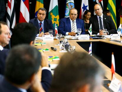 Fórum de Governadores discute Fundeb e ICMS em Brasília.