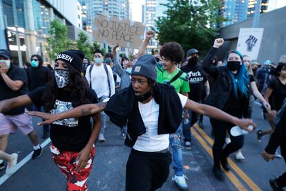 Protesta por la muerte de George Floyd en Seattle (EE UU).