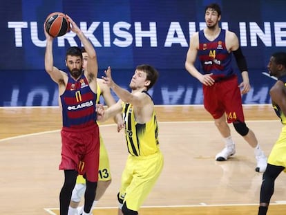 Navarro ante el Fenerbahce.