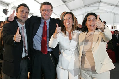 Cobo, Ruiz-Gallardón, Jiménez y Sabanés, en mayo de 2004, tras conocer que Madrid había sido elegida candidata a los Juegos de 2012.