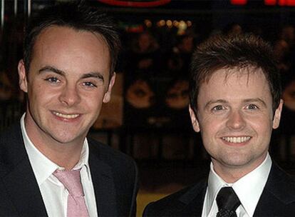 Anthony McPartlin y Declan Donnelly, presentadores de ITV.