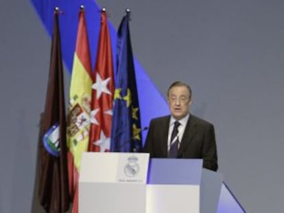 Florentino Pérez interviene en la Asamblea de socios del Real Madrid.