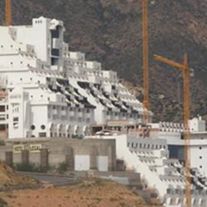 Hotel en el Algarrobico en el Cabo de Gata.