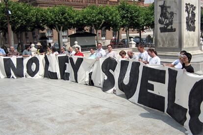 Algunos de los promotores de la Coordinadora Ciudadana de Defensa del Territorio, ayer en Alcalá de Henares