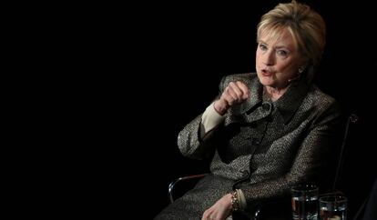 Hillary Clinton, durante sua intervenção na Cúpula Mundial das Mulheres