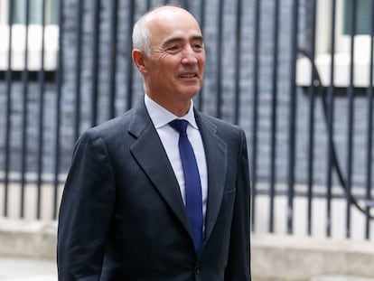 El presidente de Ferrovial, Rafael del Pino, en una foto tomada en 2018 durante una visita a Downing Street, la sede del Gobierno británico en Londres.