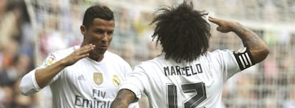 Cristiano celebra su gol a Las Palmas con Marcelo.