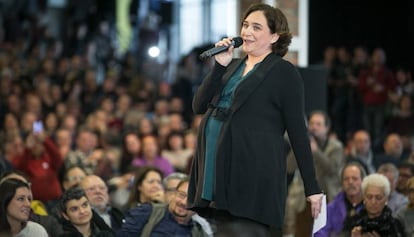 Ada Colau, en un acte a Sants.