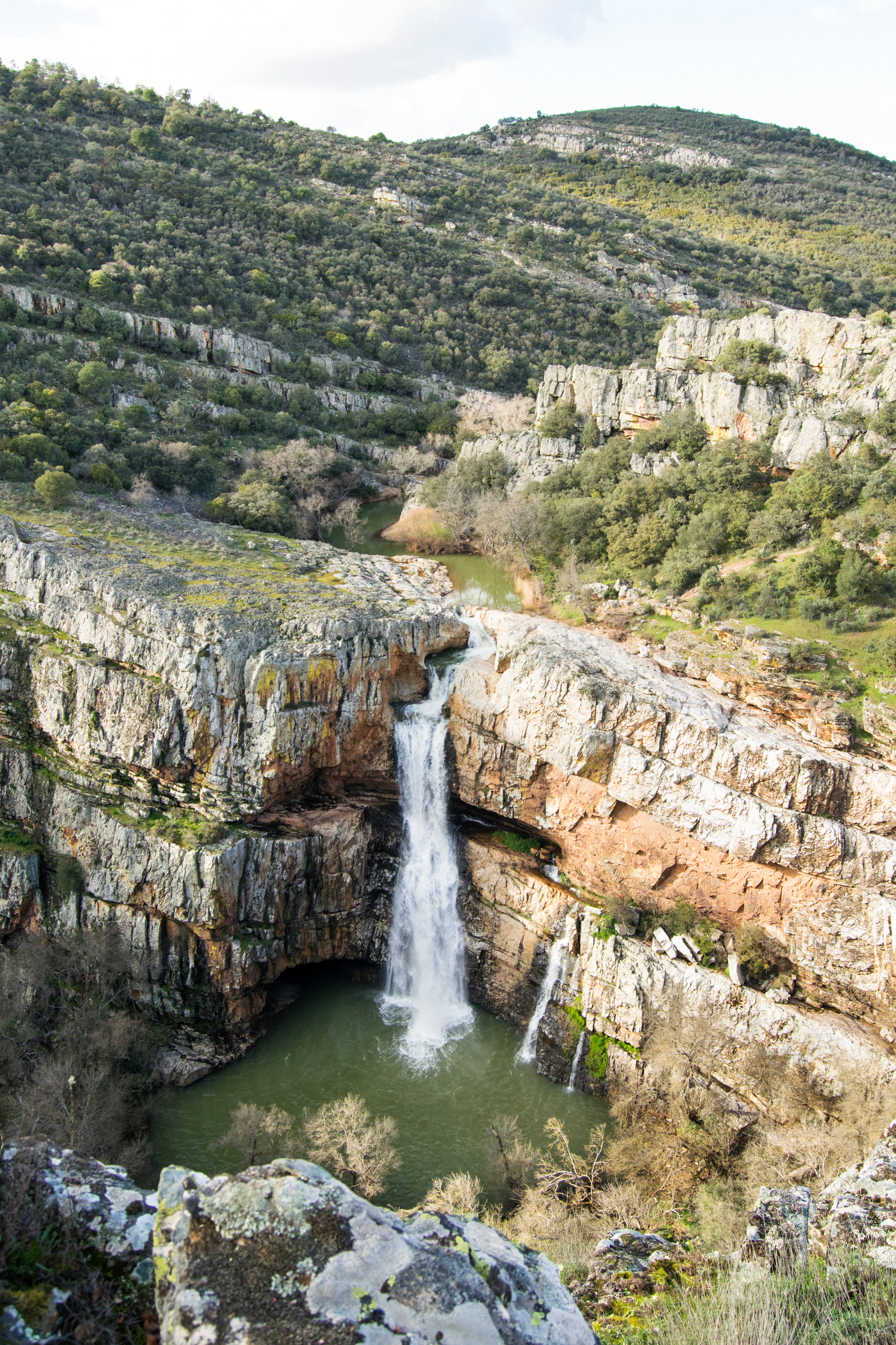 La cascada de la Cimbarra, en la localidad de Aldeaquemada.