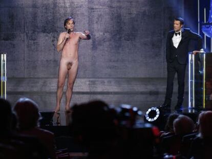El actor Sébastian Thiéry, desnudo en la gala de los Premios Molière