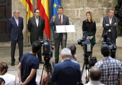 El presidente de la Generalitat, Ximo Puig, durante la presentación de un informe del IVIE.