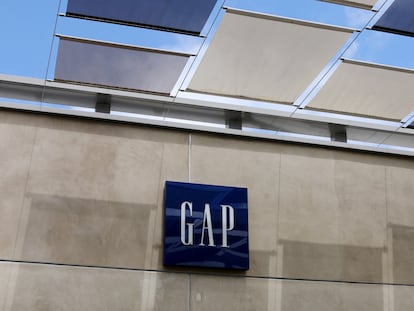 El logo de Gap en una tienda en La Jolla (California).