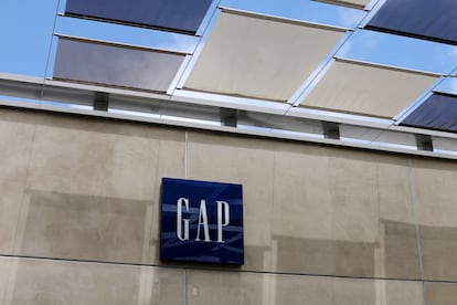 El logo de Gap en una tienda en La Jolla (California).