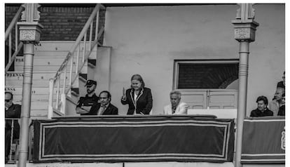 Anabel Álvarez, en el palco presidencial de la plaza de toros de Granada.