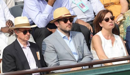 Màxim Huerta, en el centro, el pasado 10 de junio en Roland Garros, en París.