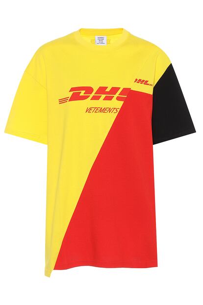 2016: la colaboración de Vetements y DHL marcó el inicio de la era de la ironía.