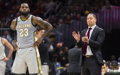 Lue anima a LeBron en el Nuggets-Cavaliers.