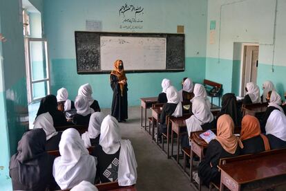 Mujeres en la escuela, el 23 de marzo en Kabul.