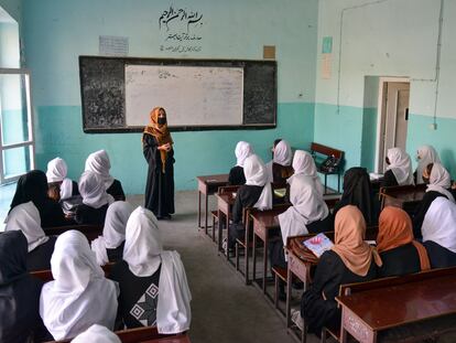 Mujeres en la escuela, el 23 de marzo en Kabul.