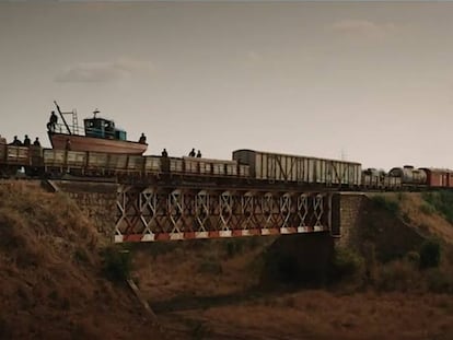 Fotograma de la pel&iacute;cula &#039;Comboio de Sal e A&ccedil;ucar&#039;, de Licinio Azevedo.