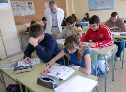 Alumnos de Formación Profesional bilingüe en el instituto Los Enlaces, de Zaragoza.