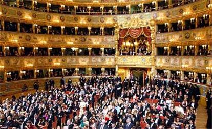 Interior del teatro de ópera La Fenice, de Venecia, ayer durante la inauguración.