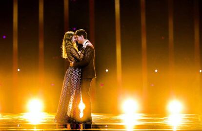 Los representantes de España, Amaia y Alfred, durante los ensayos en la víspera de la final de la 63ª edición de Eurovisión.