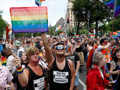 Participantes en la marcha del Orgullo Gay en Budapest el 7 de julio de 2018. La comunidad LGTBI en Hungría lucha por sus derechos ante los ataques del Gobierno.