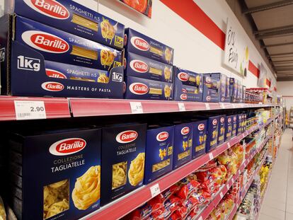 Pasta producida en Italia en un supermercado ubicado en Glattbrugg, Suecia.
