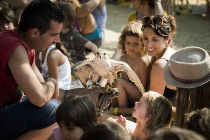 El Picnik Electronik, en los jardines Joan Brossa de Montjuïc, ofrece también actividades para niños.