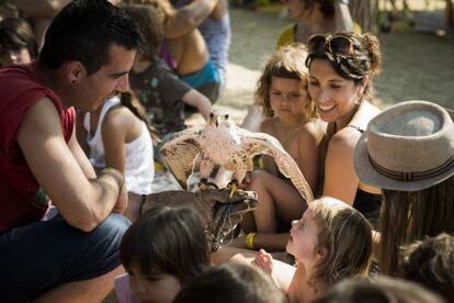 El Picnik Electronik, en los jardines Joan Brossa de Montju&iuml;c, ofrece tambi&eacute;n actividades para ni&ntilde;os.